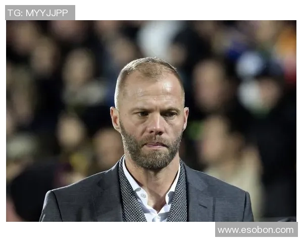 已逝足球传奇球星们的辉煌足迹与不朽记忆